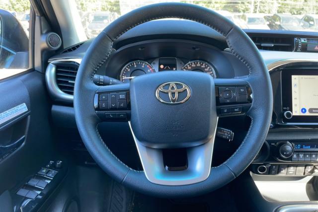 Toyota Hilux image 6