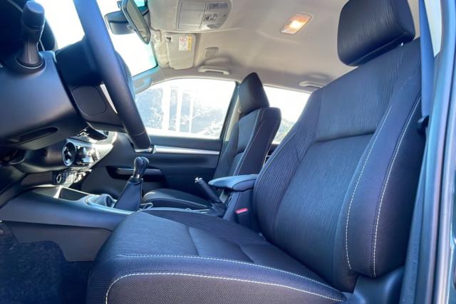 Toyota Hilux image 3