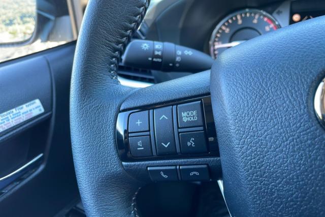 Toyota Hilux image 5