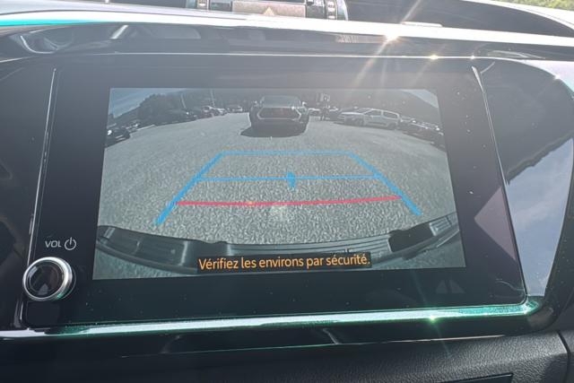 Toyota Hilux image 8