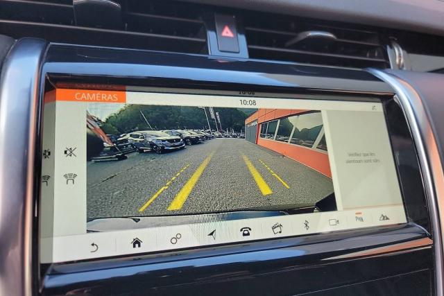 Land Rover Discovery Sport image 9