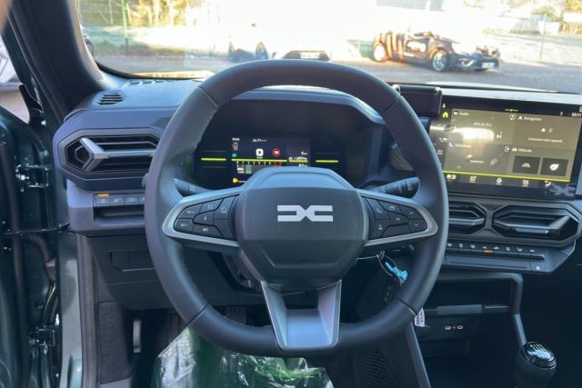 Dacia Duster image 1