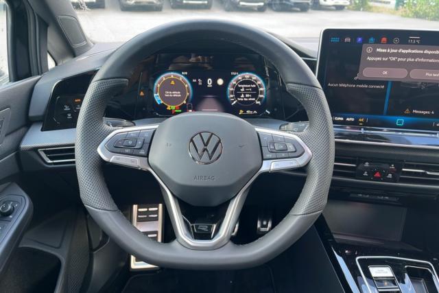 Volkswagen Golf image 8