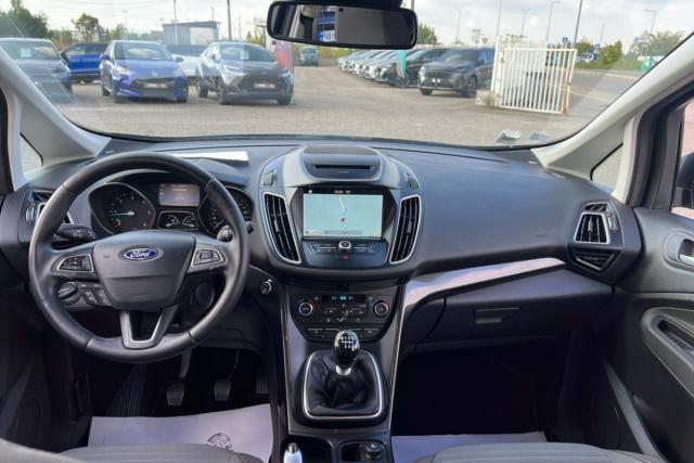 Ford C-Max image 8