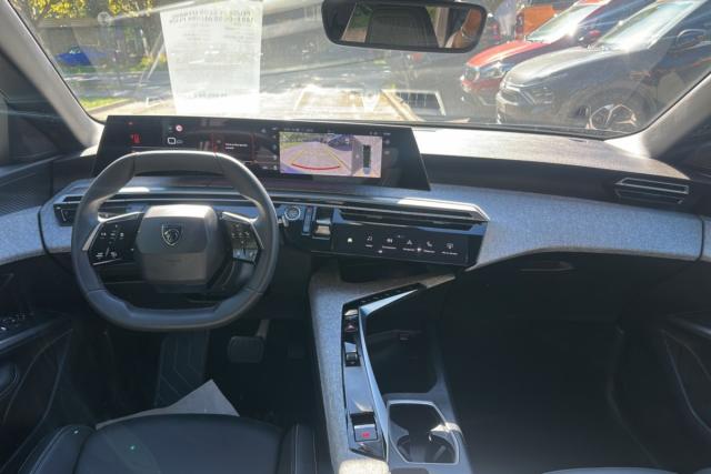 Peugeot 5008 image 3