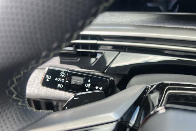 Peugeot 5008 image 9