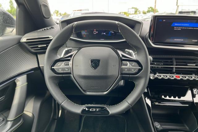 Peugeot 2008 image 6