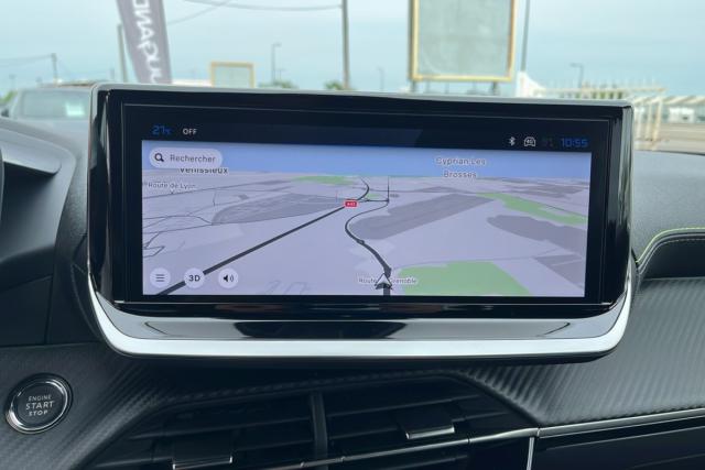 Peugeot 2008 image 4