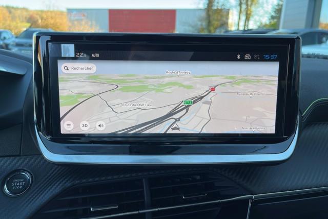 Peugeot 2008 image 8