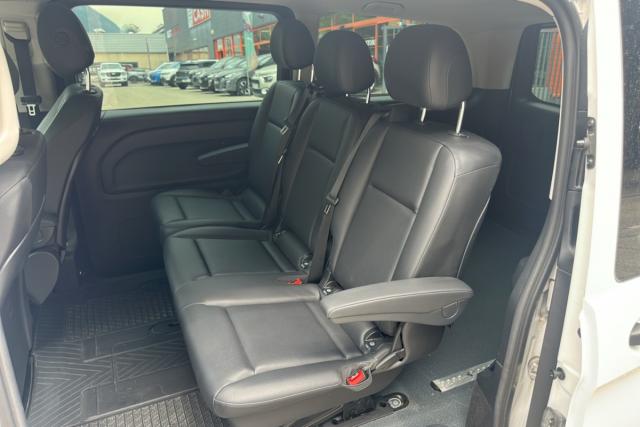 Mercedes Benz Vito image 4