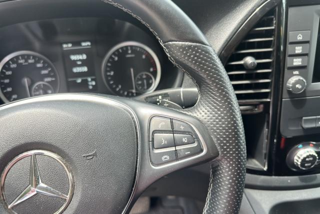 Mercedes Benz Vito image 2