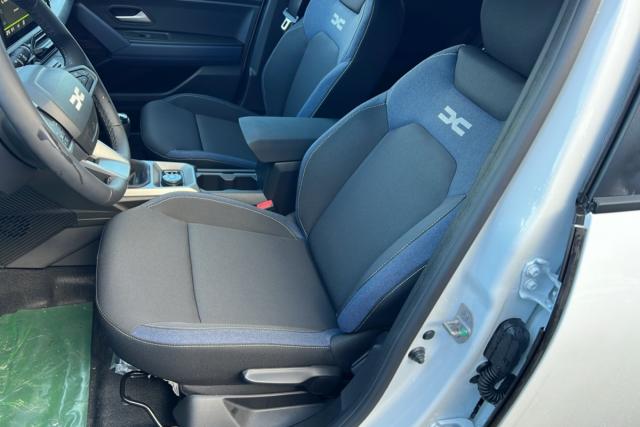 Dacia Duster image 8