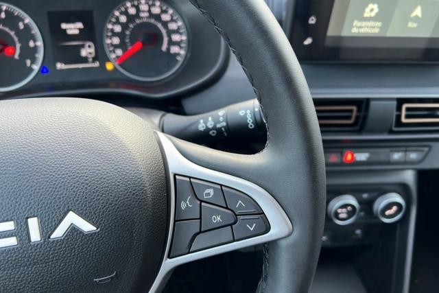 Dacia Sandero image 2