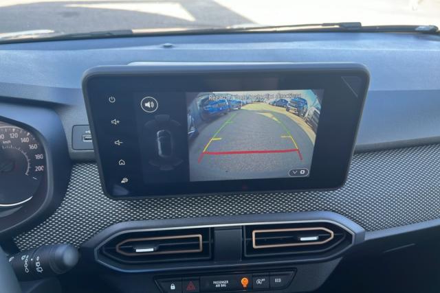 Dacia Sandero image 2