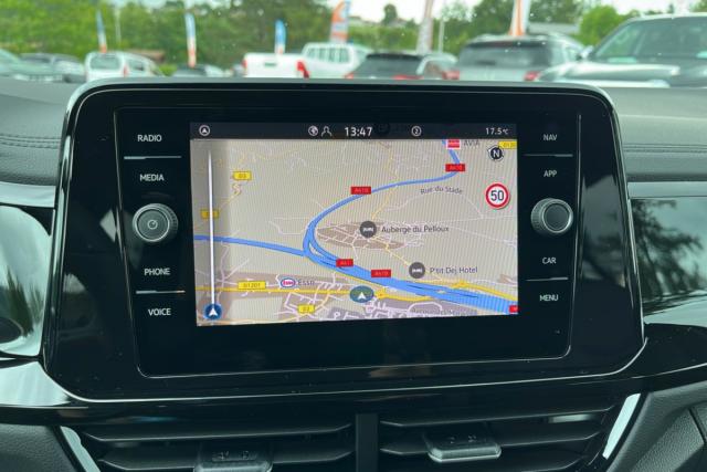 Volkswagen T-Roc image 7