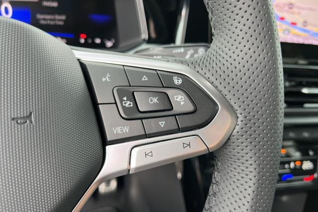 Volkswagen T-Roc image 2