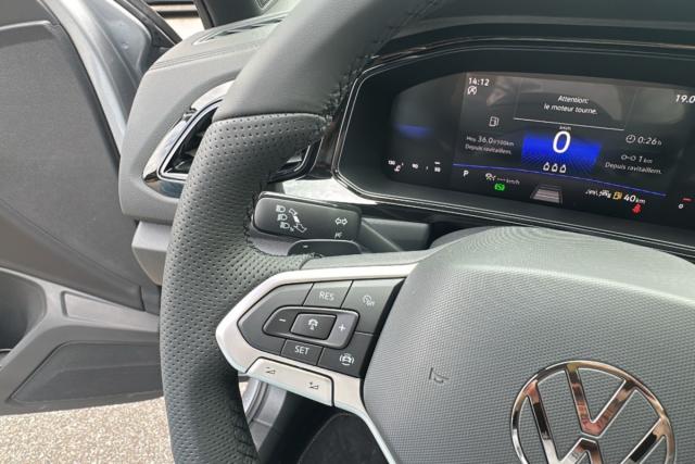 Volkswagen T-Roc image 6