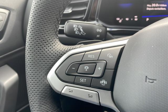 Volkswagen T-Roc image 4