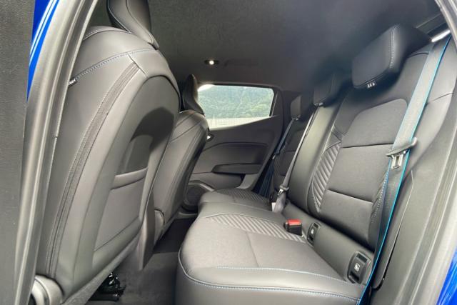 Renault Clio image 2