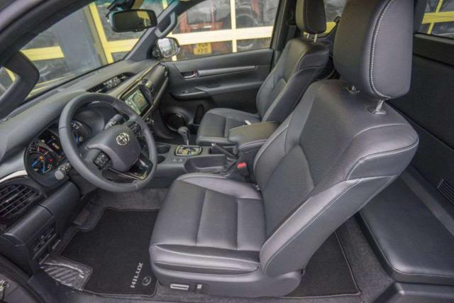 Toyota Hilux image 3