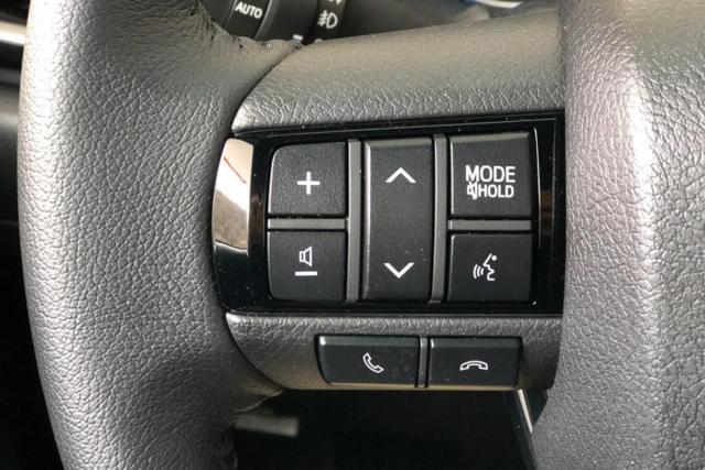 Toyota Hilux image 4