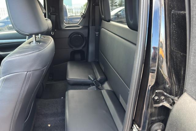 Toyota Hilux image 5