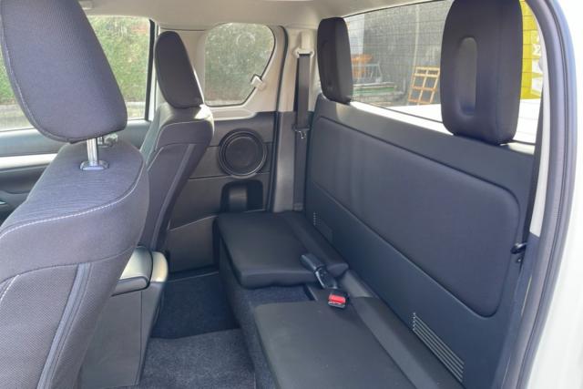 Toyota Hilux image 6