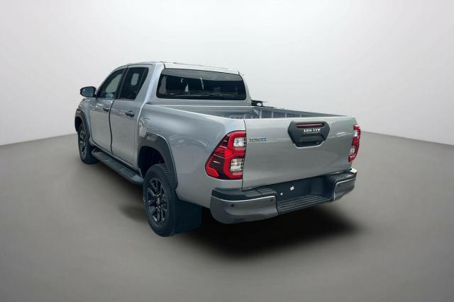 Toyota Hilux image 5