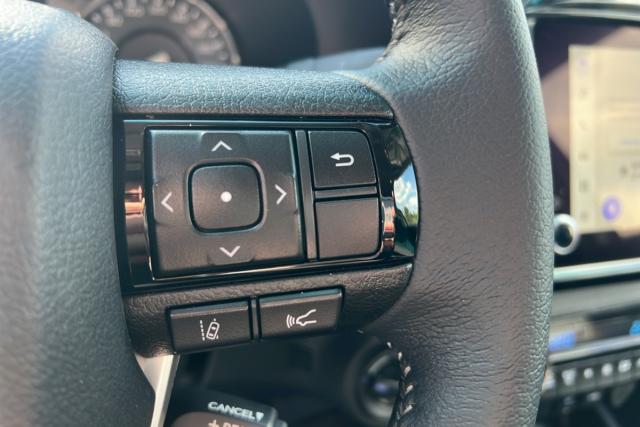 Toyota Hilux image 3