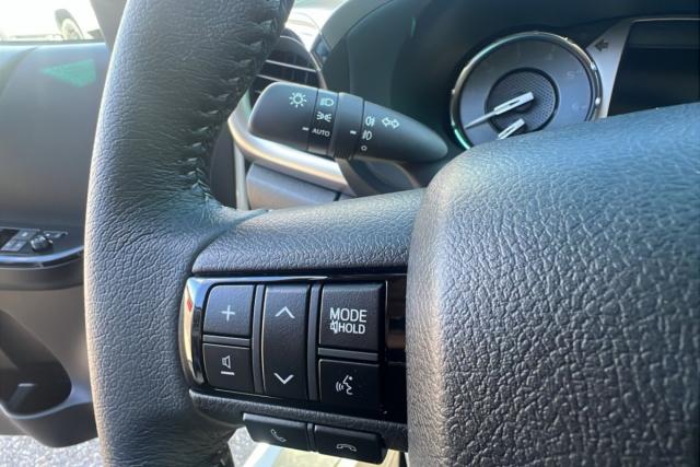 Toyota Hilux image 5