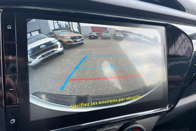 Toyota Hilux image 1