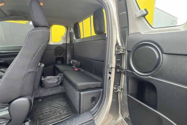 Toyota Hilux image 1