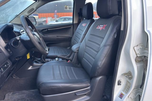 Isuzu D-Max image 8