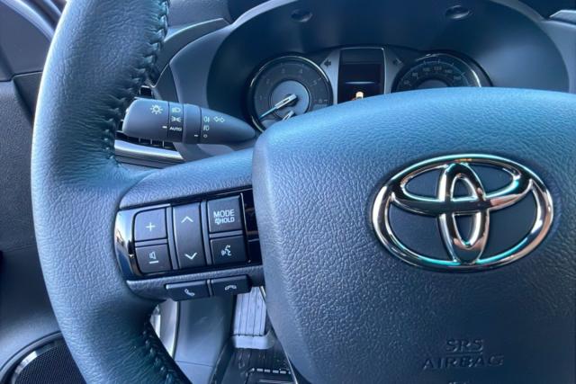 Toyota Hilux image 9