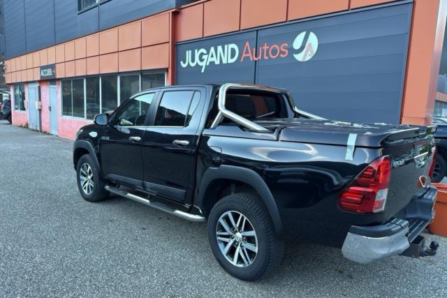 Toyota Hilux image 8