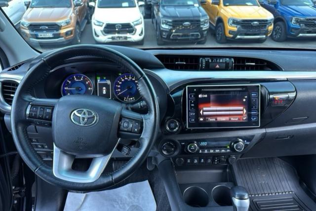 Toyota Hilux image 9