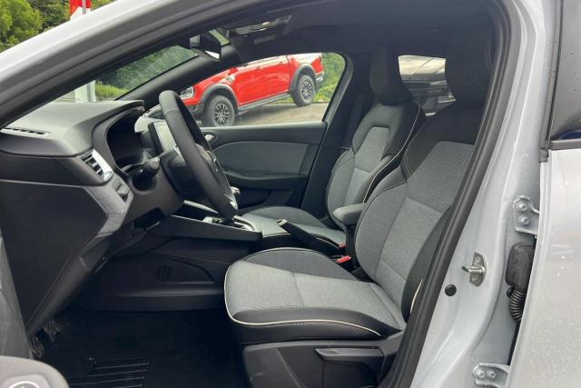 Renault Clio image 8