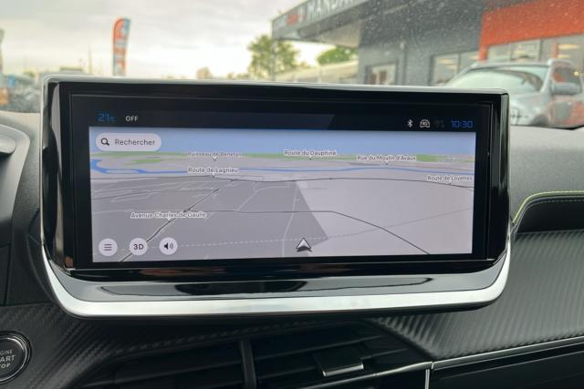 Peugeot 2008 image 1