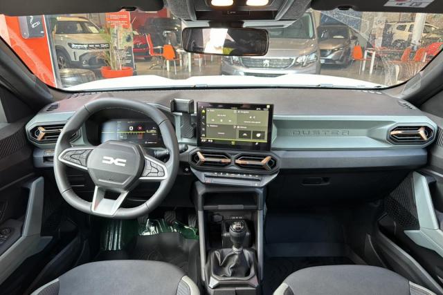 Dacia Duster image 1