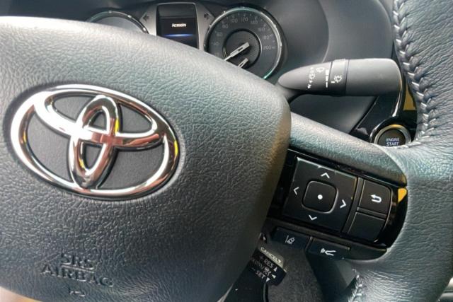 Toyota Hilux image 5