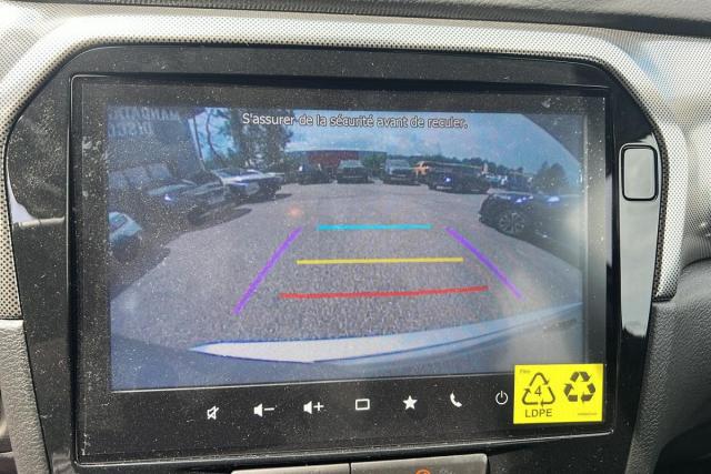 Suzuki Vitara image 3