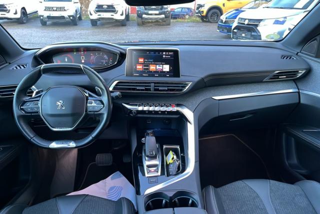 Peugeot 3008 image 2