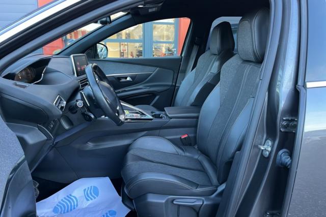 Peugeot 3008 image 3