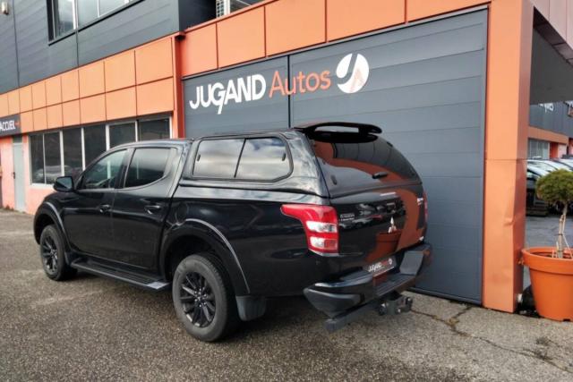 Mitsubishi L200 2.4 Di-D 181 Black Editio