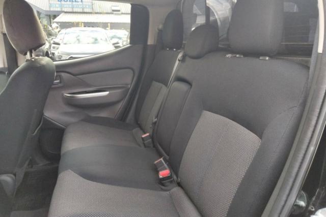 Mitsubishi L200 image 3