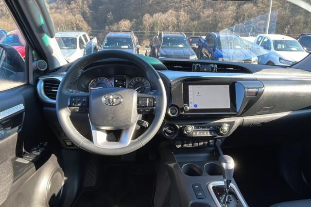 Toyota Hilux image 3