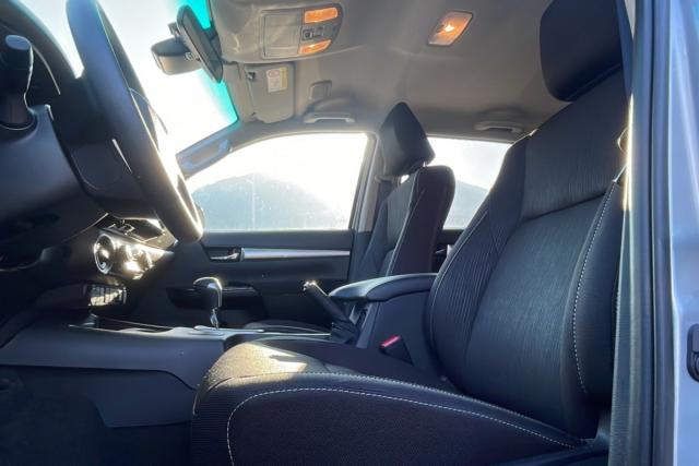 Toyota Hilux image 9