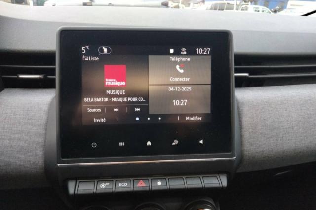 Renault Clio image 8