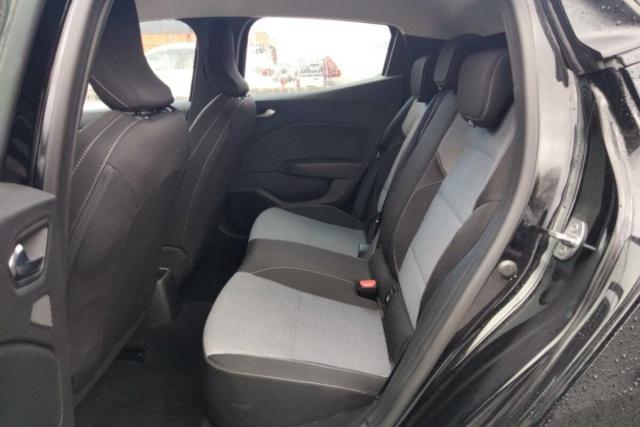 Renault Clio image 9