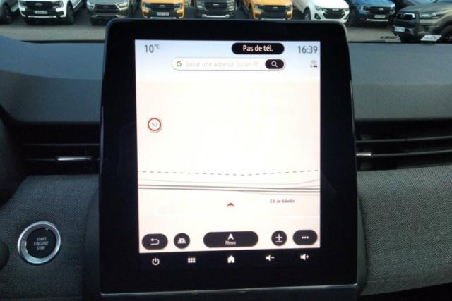 Renault Clio image 2